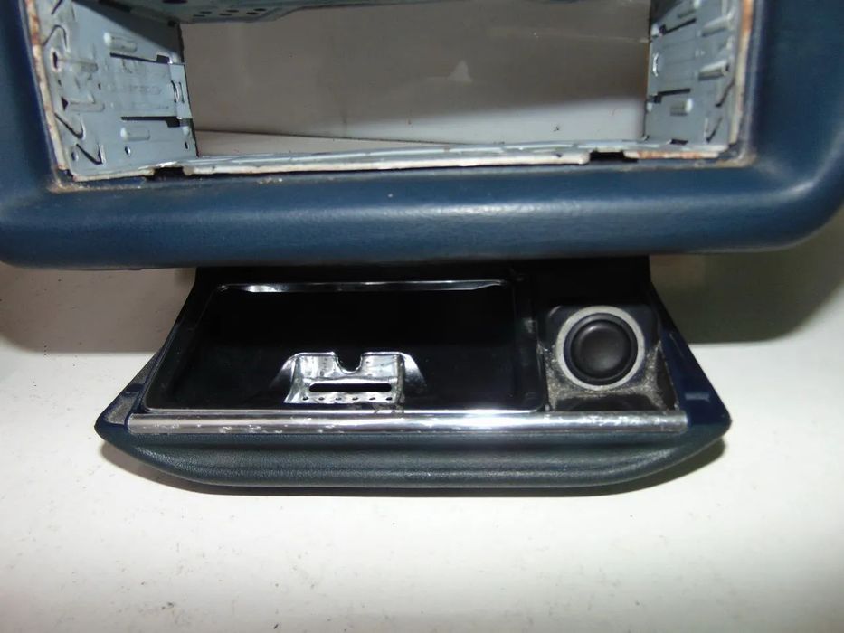Mercedes 190/W201 guarnição/Consola