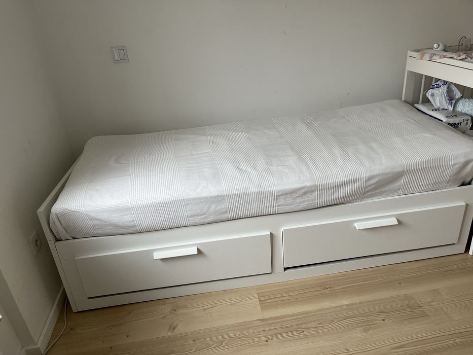 Cama Brimnes Ikea