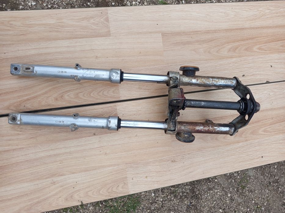 Запчастини на мото