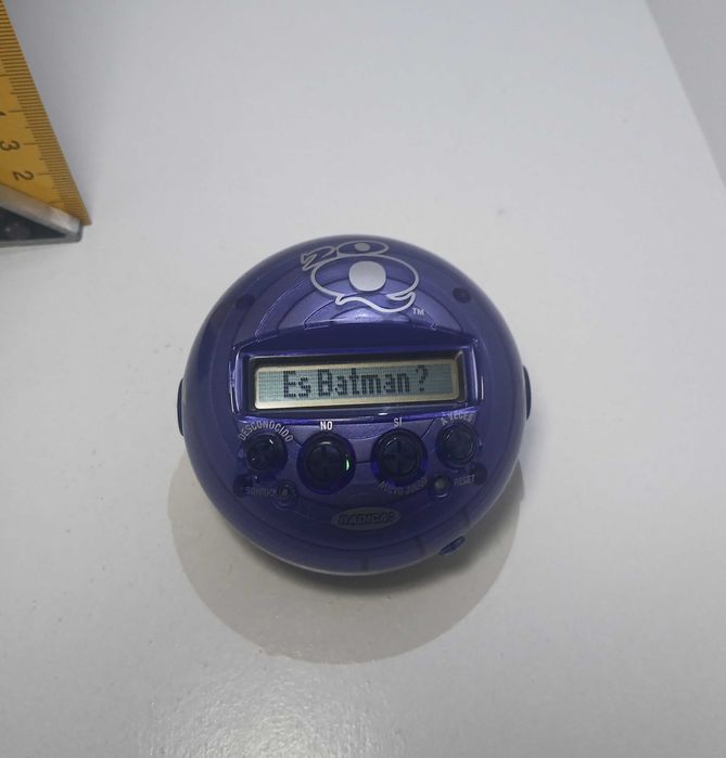 Radica 20Q, Vintage AI Game (Versão Espanhola)