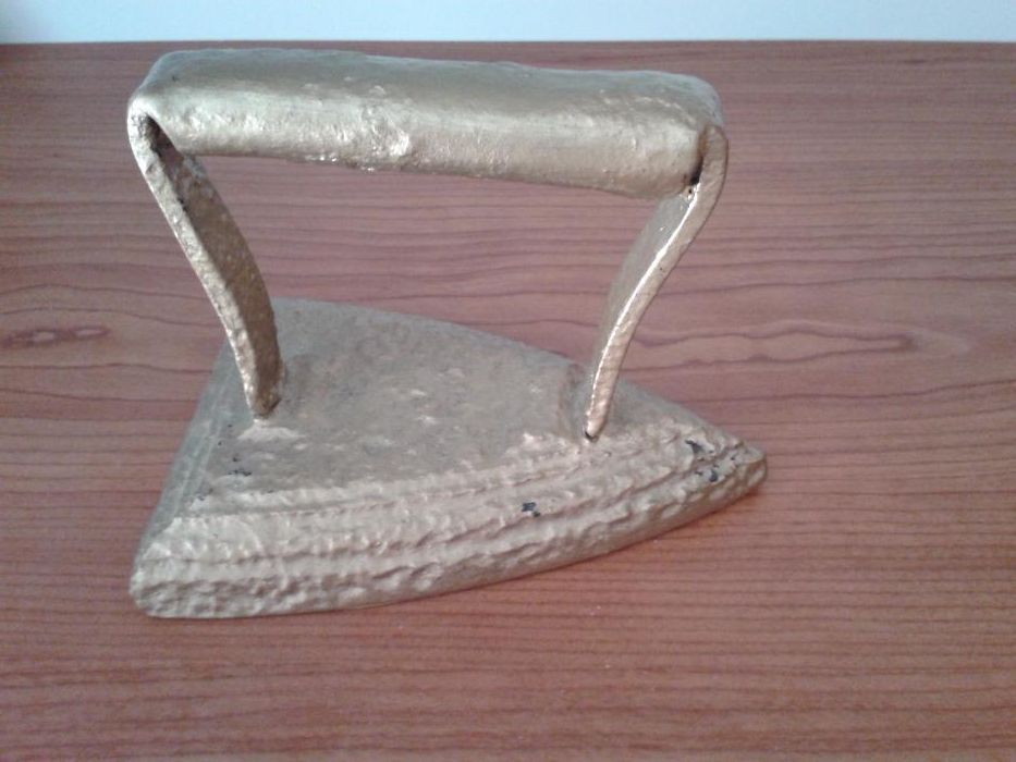 Antiguidades, decoração,ferro antigo