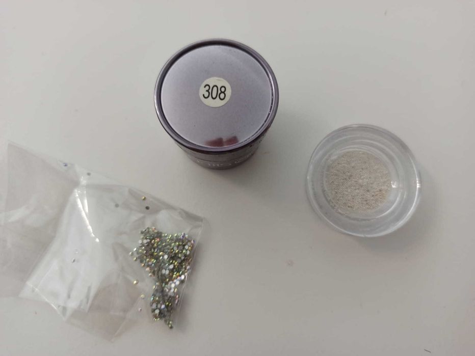 Manicure - Nail Art - Brilhantes