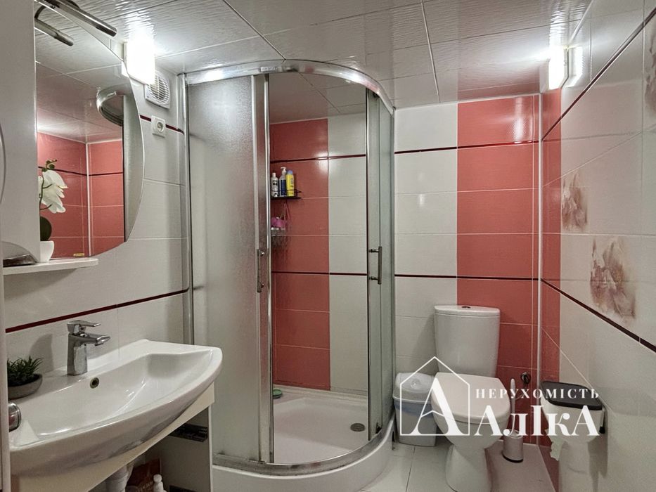 Продам просторий будинок готовий до проживання