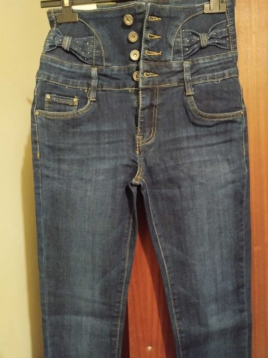 Calças ganga cintura subida novas