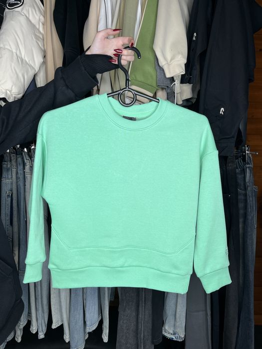 Нова кофта для дівчинки