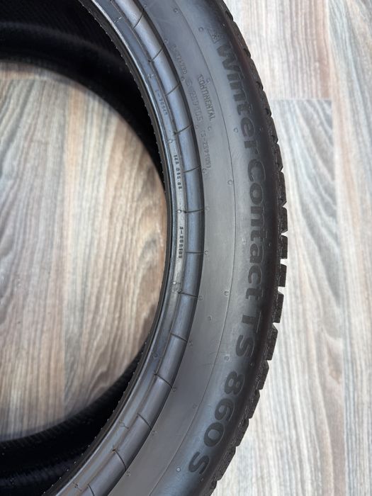 Шини Continental 285/40/R22