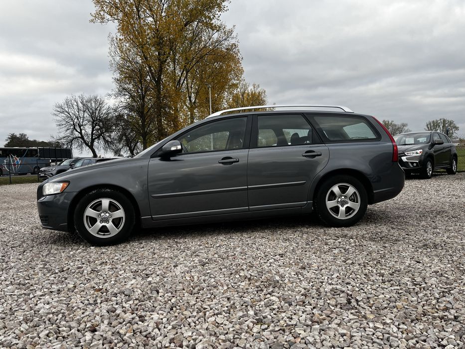 Volvo V50