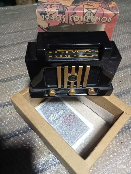 Rádios antigos. Réplicas mini rádios anos 40