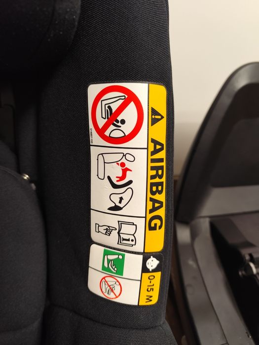 Fotelik Maxi Cosi 0-15 M z bazą MC PearlPro2  oraz FamilyFix2