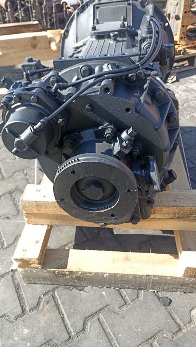 Коробка передач ЯМЗ-239 9-ступінчаста з демультиплікатором МАЗ КрАЗ