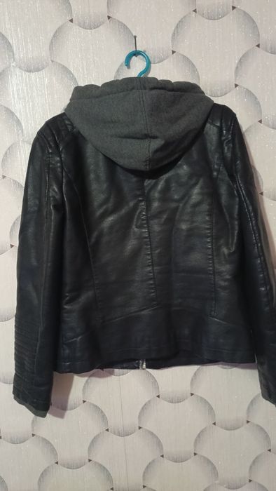 Куртка COLIN'S короткая натуральная кожа деми 44-46 р.
