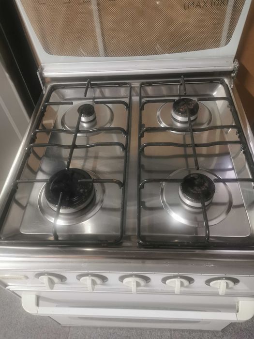 Fogão baixo a gás 4 bicos e forno