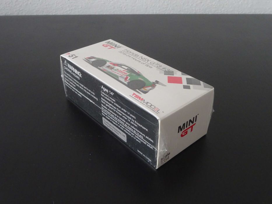 1:64 TSM Mini-GT Honda NSX GT3 #30 & Kyosho Aston Martin Rapide S