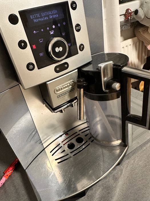 Кофемашина Delonghi  perfecta cappuccino
