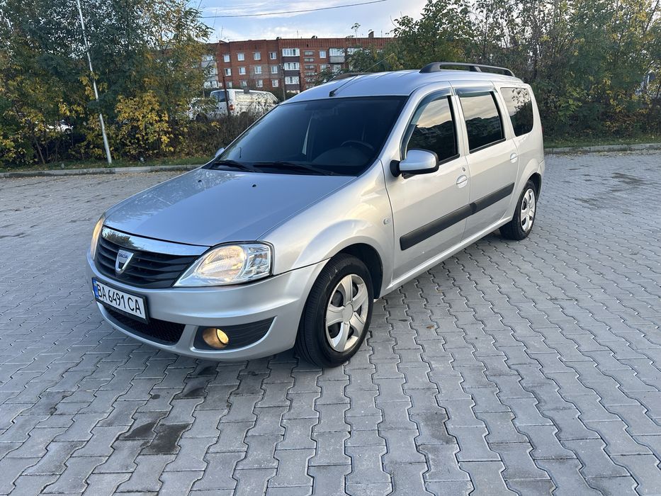 Дачія Логан