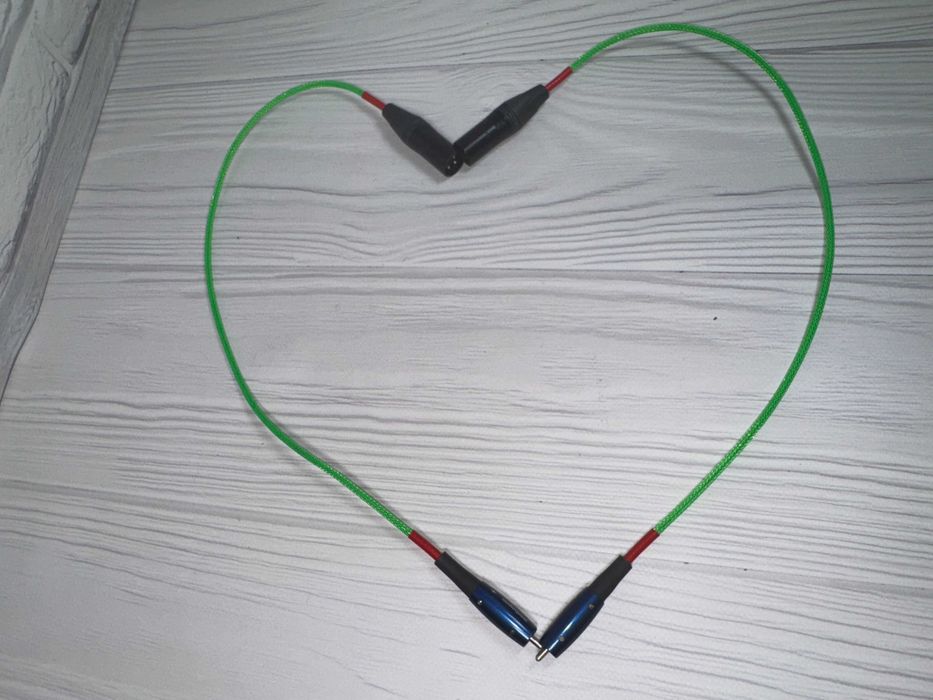 Cabo para subwoofer AudioQuest Husky | Interconexão Balanceada RCA para XLR