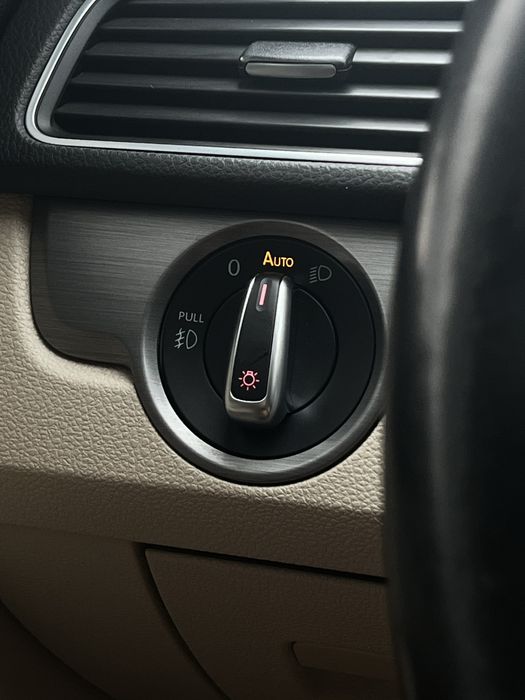 Volkswagen PASSAT 2014