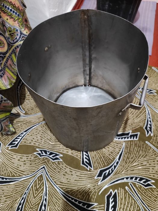 Продам кастрюля с нержавійки 1300 гривень