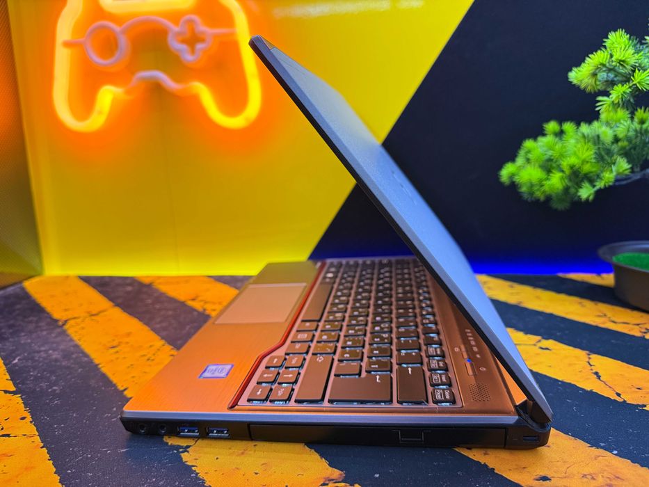 Fujitsu E736/13.3, Core i5, 8gb ram, ssd 256, Full HD IPS