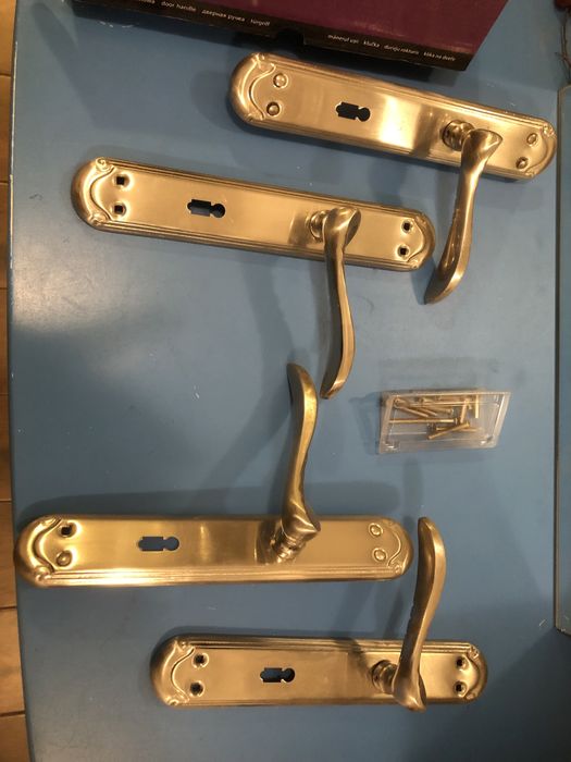 Zestaw, komplet klamek do 2 szt.drzwi wewnętrznych, srebrne,retro