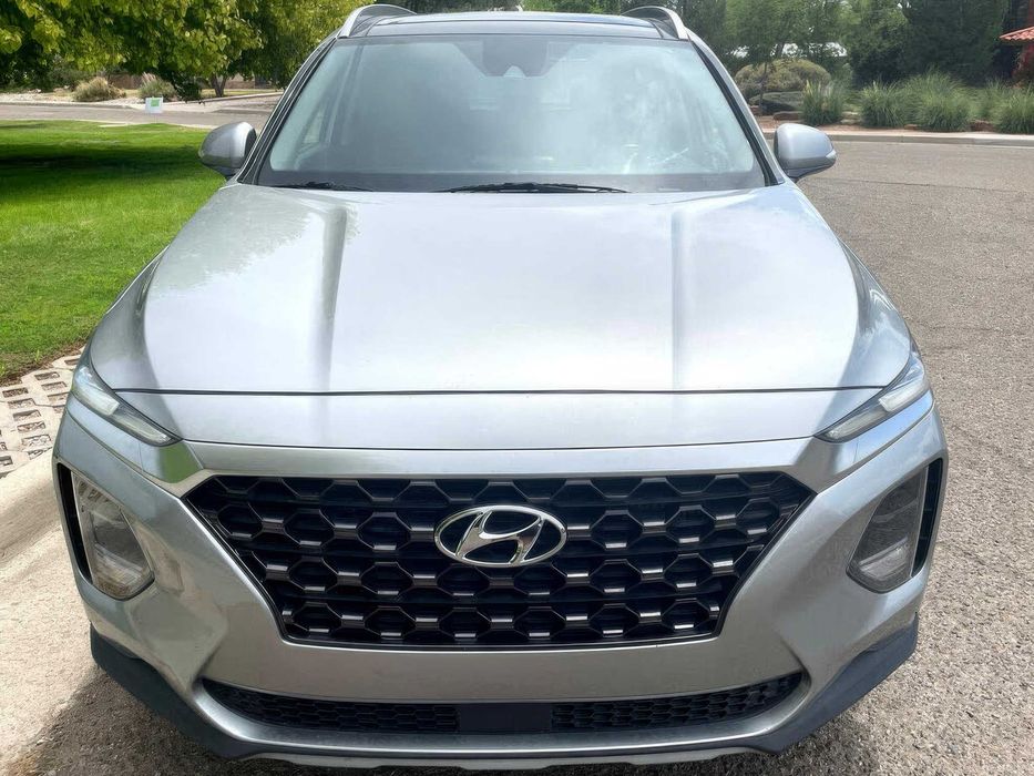 Hyundai Santa Fe SEL      2020