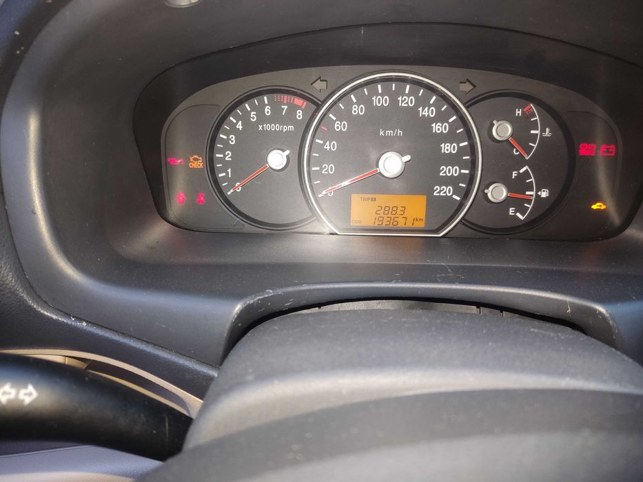 Продам KIA Carens