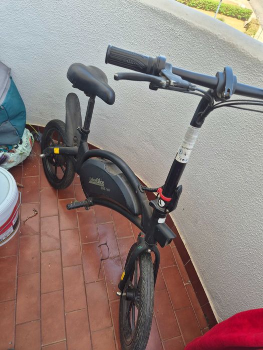 Bicicleta eléctrica ( le o anúncio)