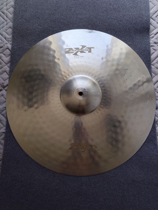Prato Medium Ride, ZXT Titanium, Zildjian