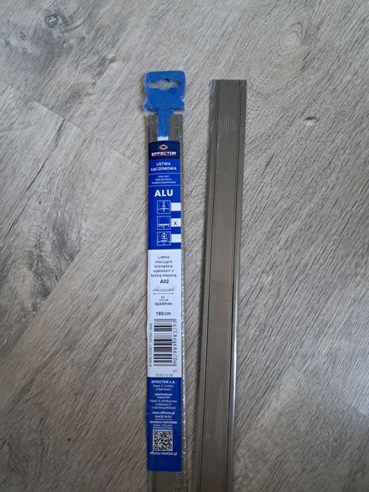 2 aluminiowe listwy podłogowe kolor szampański