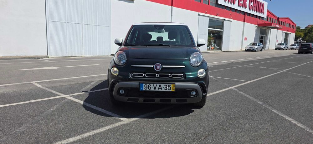 Fiat 500L teto panoramico