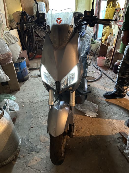 Электроскутер Yadea black