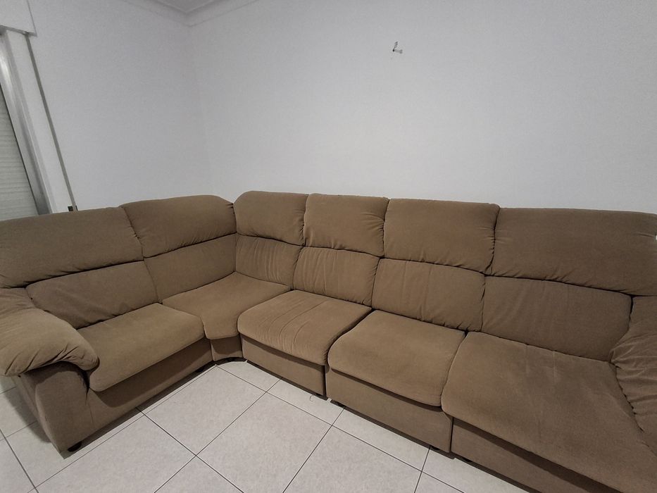 Sofá em L grande