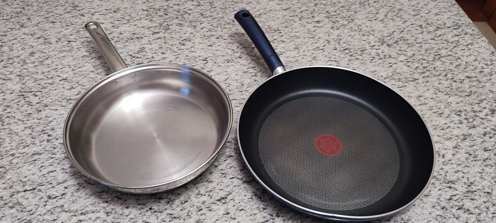 Lote de 2 frigideiras