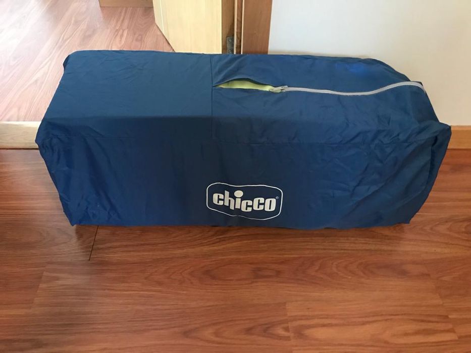 Cama e colchão com saco para guardar