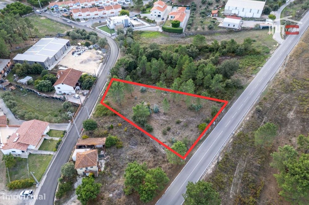 Terreno Rústico com Viabilidade de Construção em Juncal