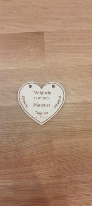 Zawieszka drewniana na alkohol weselny