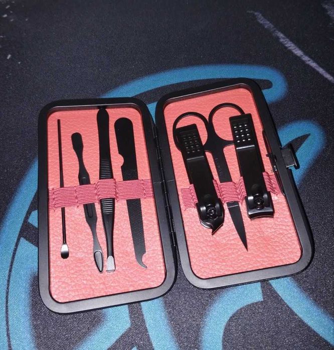 набор маникюрный