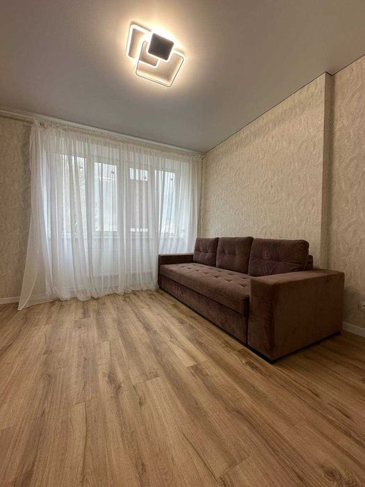 Продаж 1,5 кімнатної квартири в районі Озерна