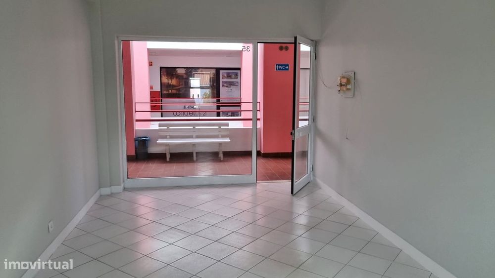 LOJA - CHARNECA (Centro Comercial Duque)