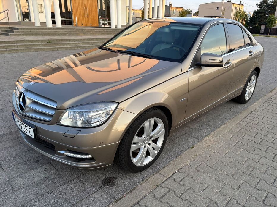 Mercedes-Benz Klasa C Sedan 1.8 benzyna, C 200 , 184 KM, Beżowe skóry, duża Navi .