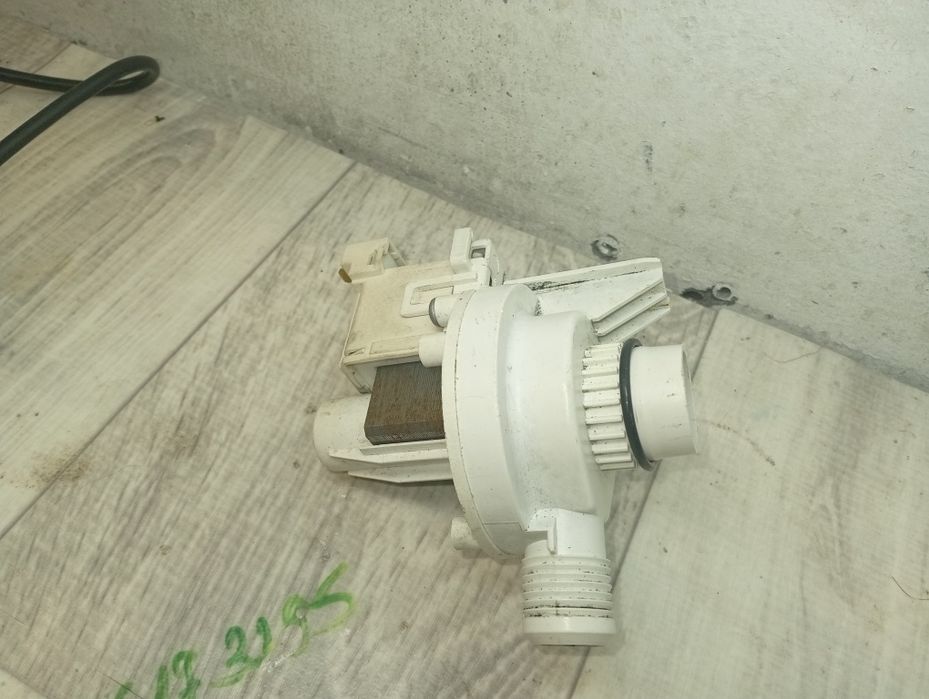 Pompa odpływowa 30W do pralki Electrolux
