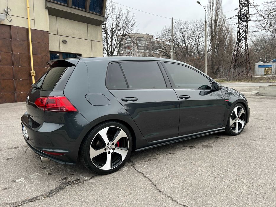 Volkswagen Golf 7 GTI