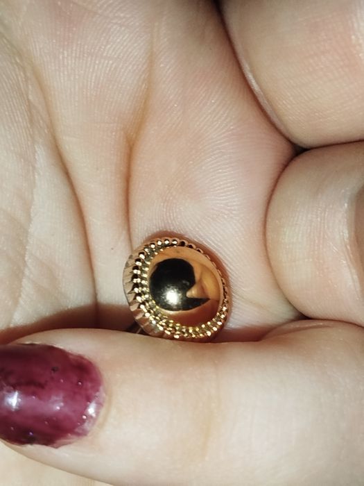 Сережки медичне золото 

гвоздики | мінімалізм |

нові