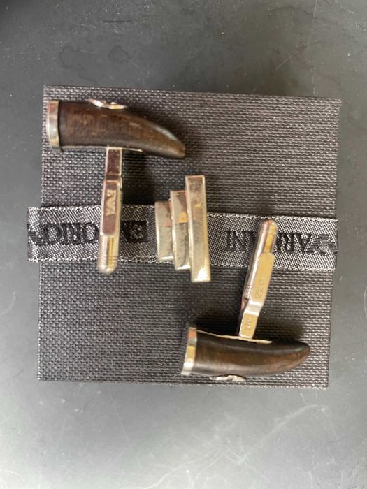 BOTÕES DE PUNHO PRATA EMPORIO ARMANI - ORIGINAIS NA EMBALAGEM