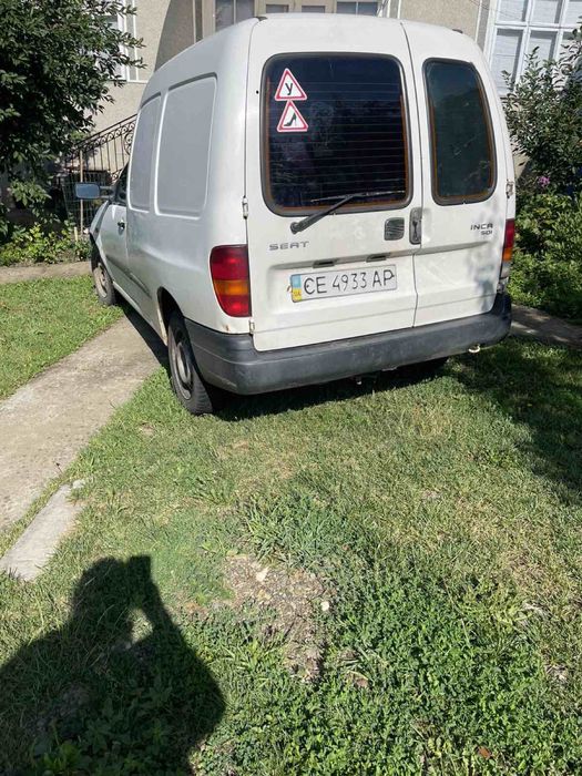 Продаю Seat Inka 2002