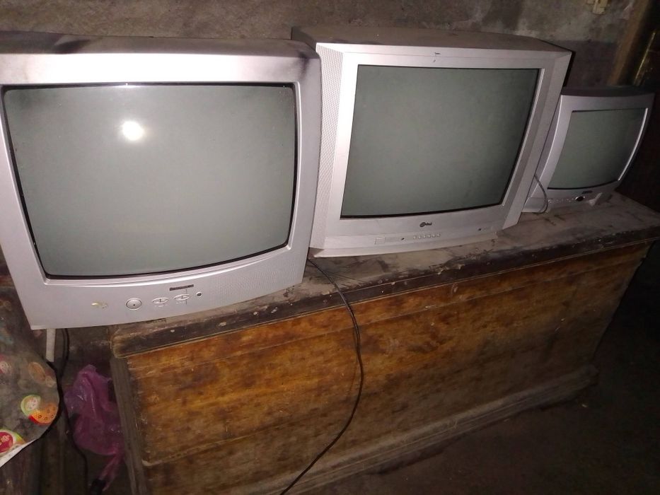 Televisões a funcionar