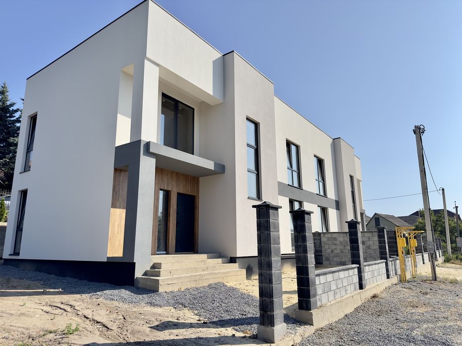 Є-оселя! Продаж котеджу з комунікаціями на ділянці 4,5 сот., р-н Тинне