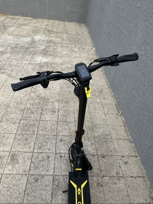 Trotinete 1400w.