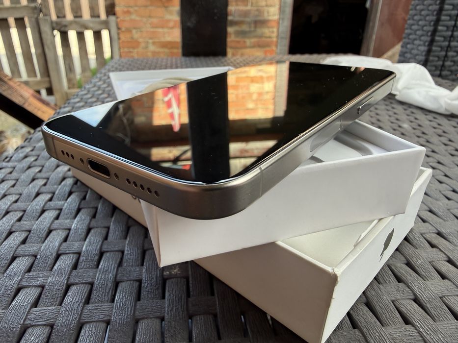 Iphone 15 pro natural titanium 128gb