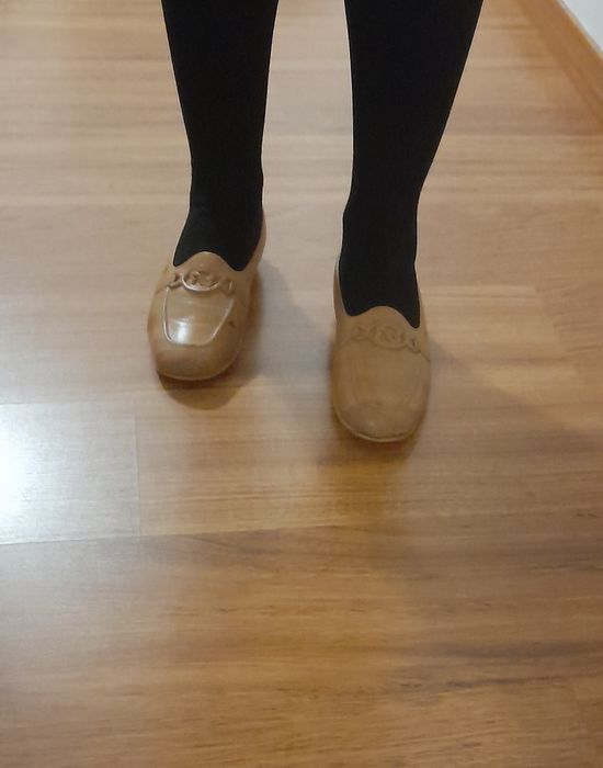 Mocassim amarelo